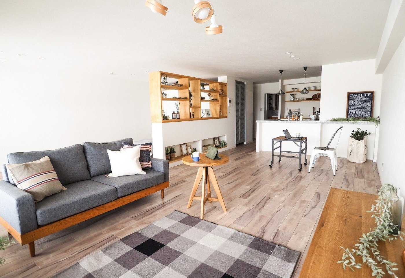 写真：J-リノベの施工事例（大人かわいいマンションリノベ）